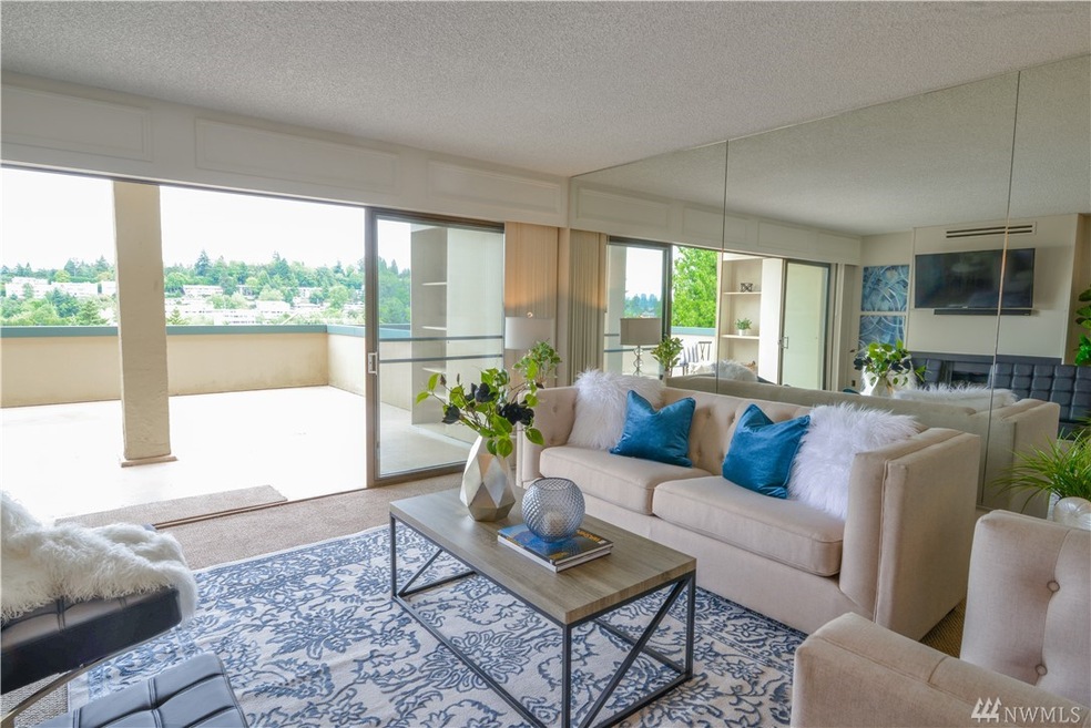 Monaco Villa unit 206A, Mercer Island, WA 98040 - photo 1