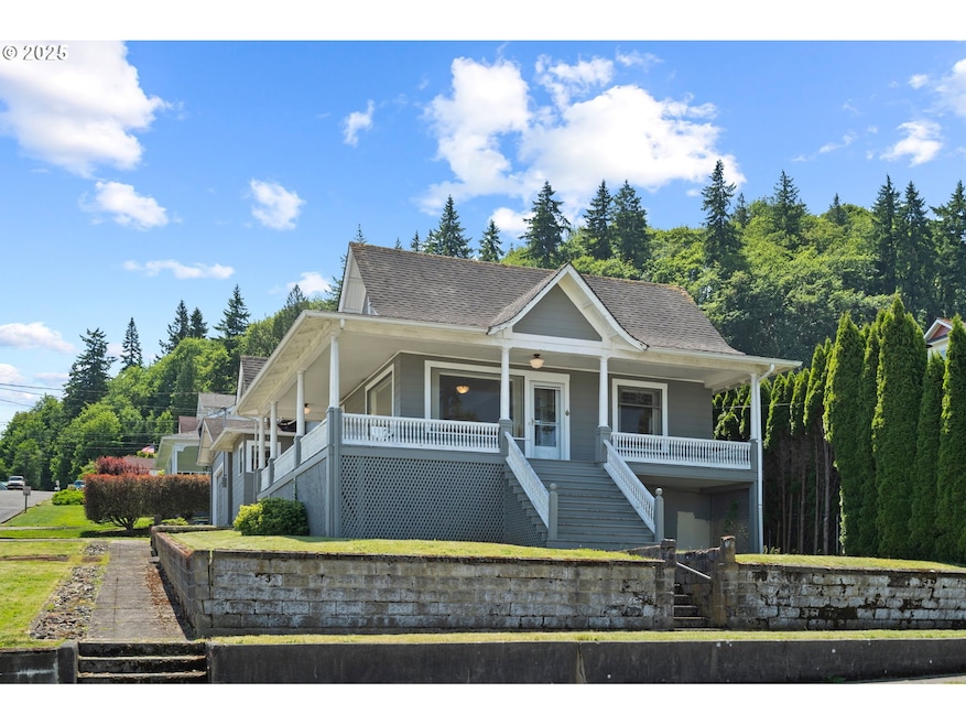 406 W C St, Rainier, OR 97048 - photo 1