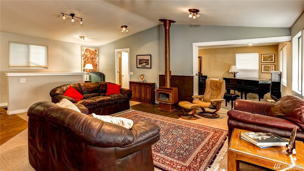 3093 Behme Rd, Custer, WA 98240 - photo 1