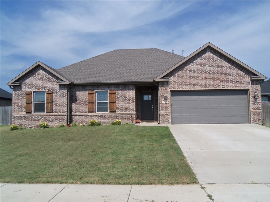 511 Captain Hopkins St, Prairie Grove, AR 72753 - photo 1
