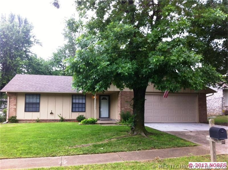 209 W Waco Place, Broken Arrow, OK 74011 - photo 1