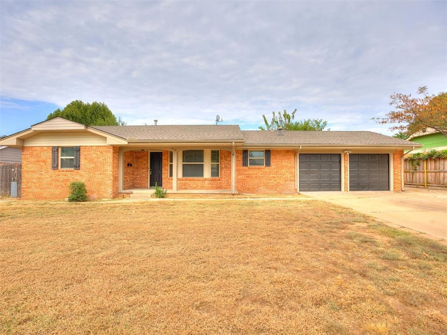 412 Sundown Dr, Norman, OK 73069 - photo 1