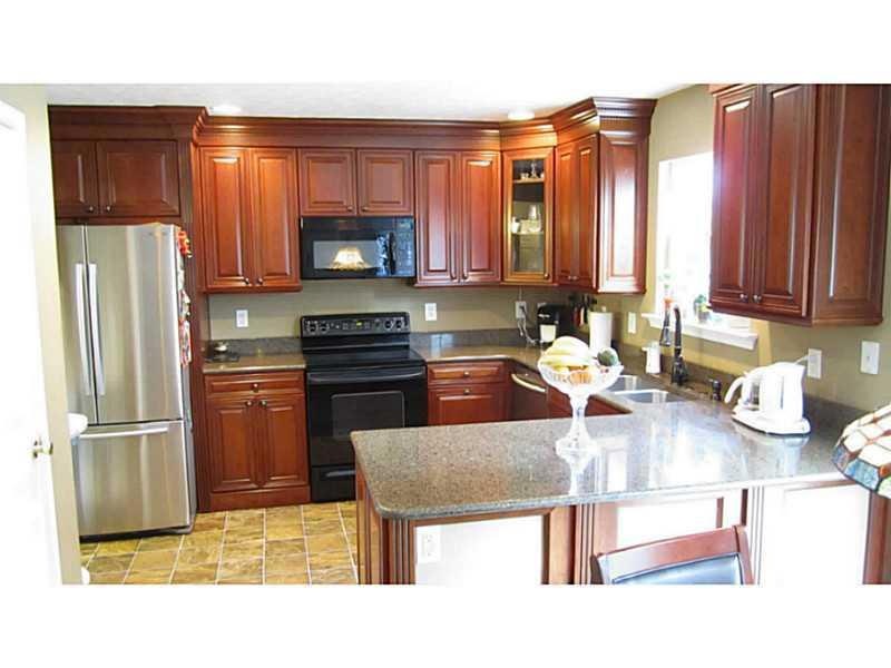 605 Red Oak Ct, Canton, GA 30114 - photo 1