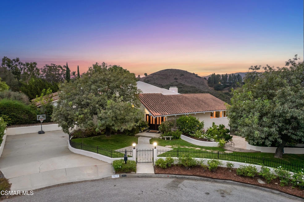 Sold $1,830,000 • Co-Listing Agent