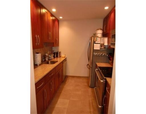 19 Wiget St unit 205, Boston, MA 02113 - photo 1