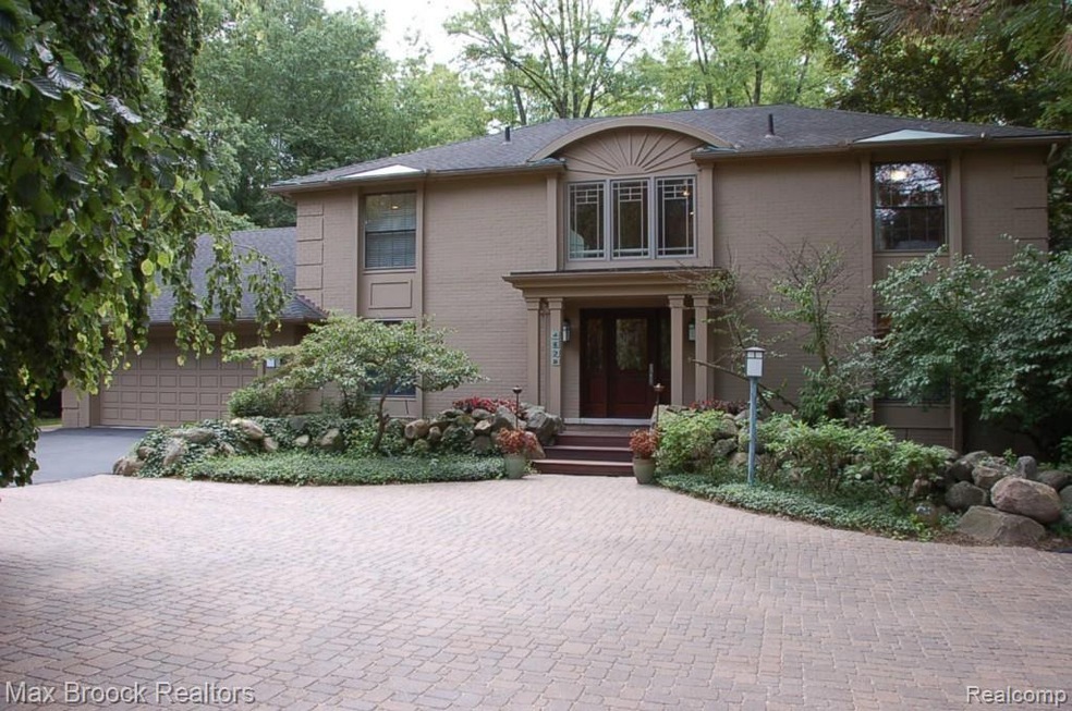 4675 Pickering Road