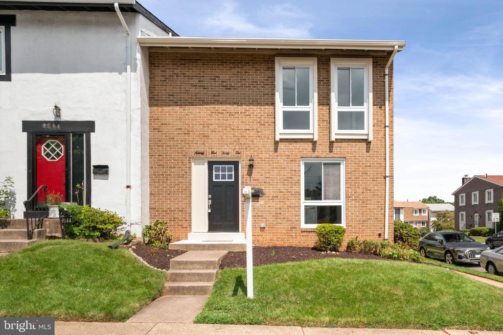 9542 Blake Ln, Fairfax, VA 22031 - photo 1
