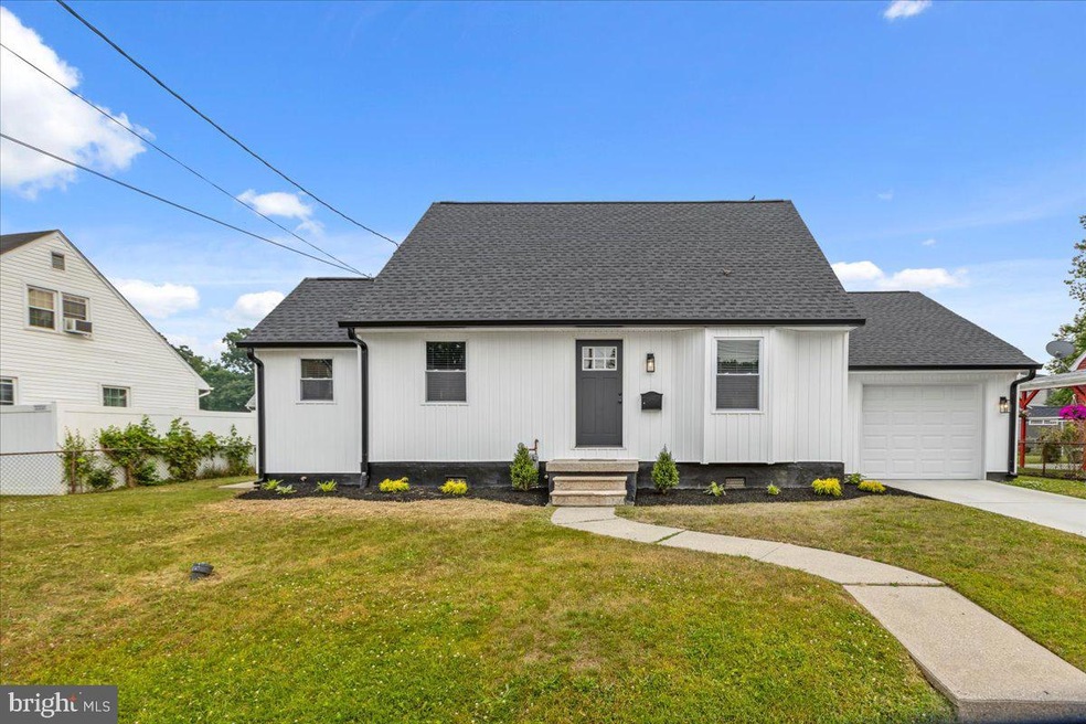 961 Lance Ave, Essex, MD 21221 - photo 1