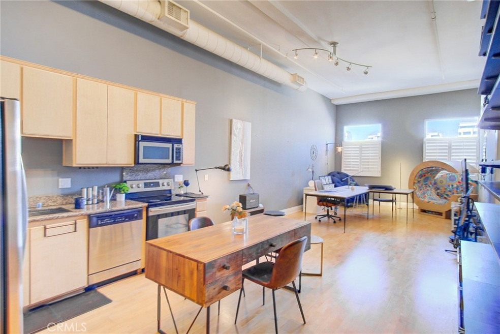 Under Contract $550,000