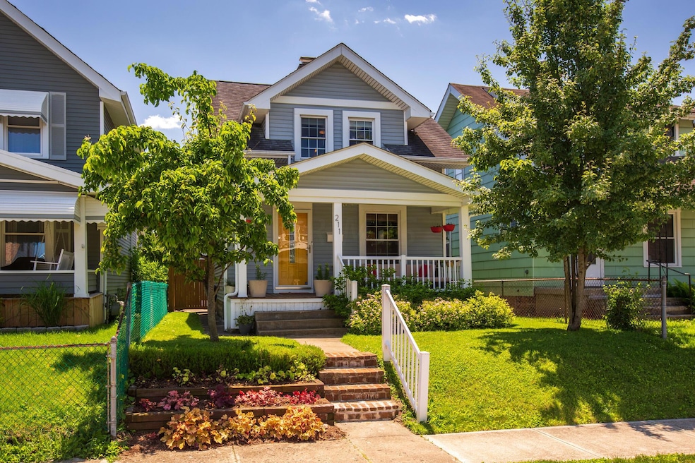 211 E Welch Ave, Columbus, OH 43207 - photo 1