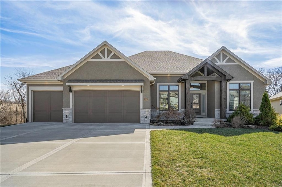 9897 Saddletop St, Lenexa, KS 66227 - photo 1