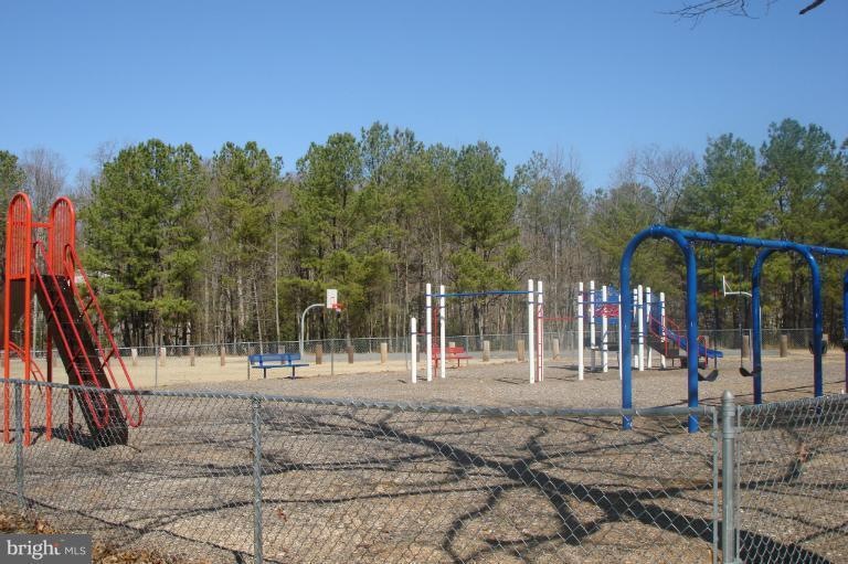 11981 Prairie Ln, Lusby, MD 20657 - photo 1