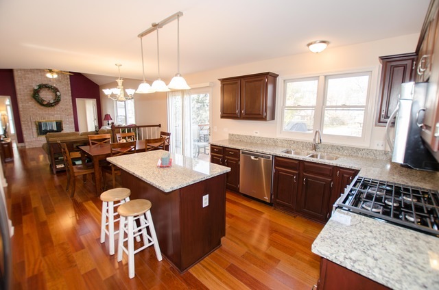 1617 Valley Ridge Ct, Naperville, IL 60565 - photo 1