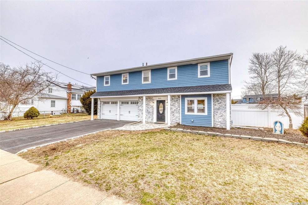 369 Boundary Ave, Bethpage, NY 11714 - photo 1