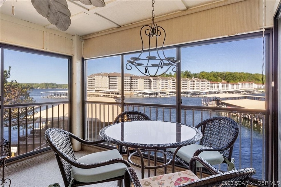 Welcome to unit 311 in Spinnaker Point