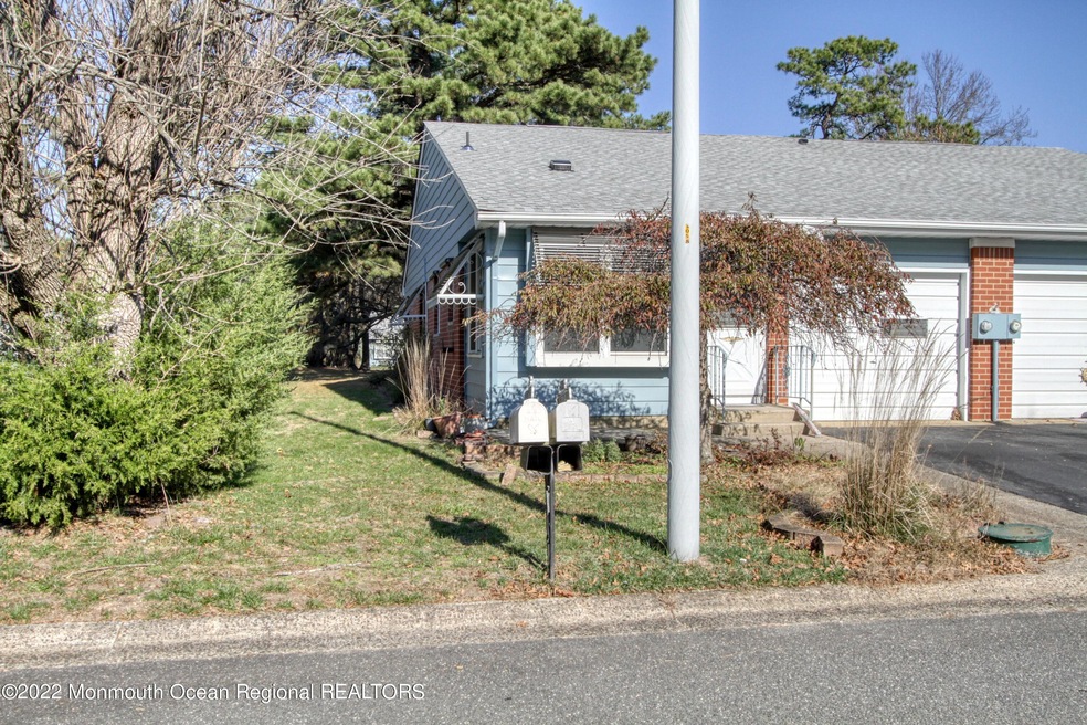 28-a Molly Pitcher Blvd