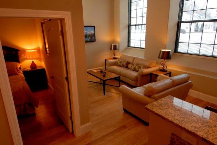 618 Main St unit 3-207, Coventry, RI 02816 - photo 1