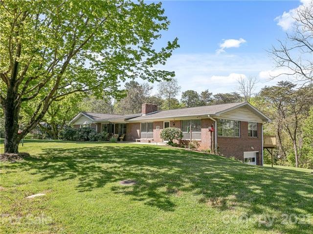 33 Holly Hill Dr, Asheville, NC 28806 - photo 1