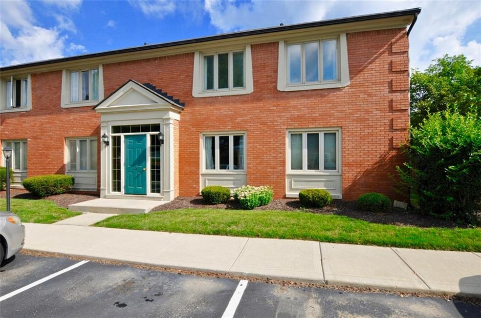 1134 Canterbury Square S unit A, Indianapolis, IN 46260 - photo 1