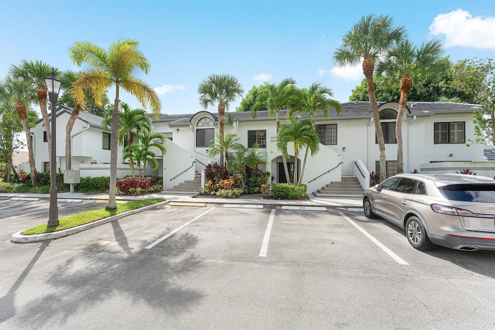 7465 Glendevon Ln unit 1207, Delray Beach, FL 33446 - photo 1