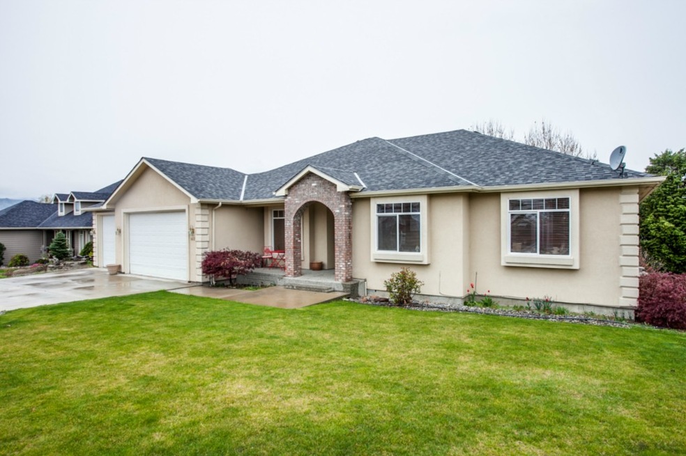 1612 Hannah Way, East Wenatchee, WA 98802 - photo 1