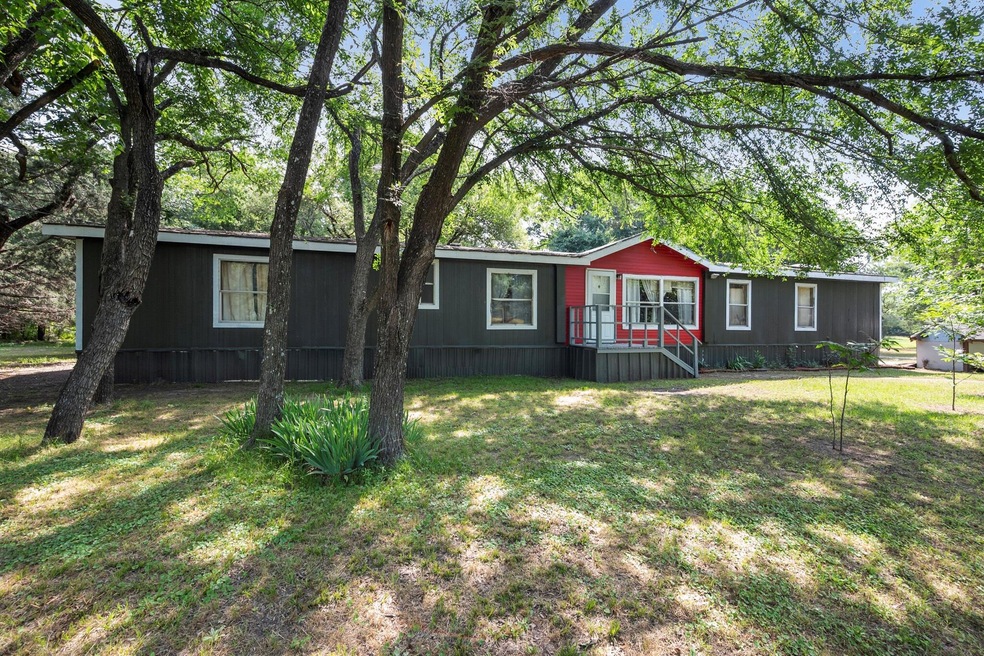 3110 SE 2130, Corsicana, TX 75109 - photo 1