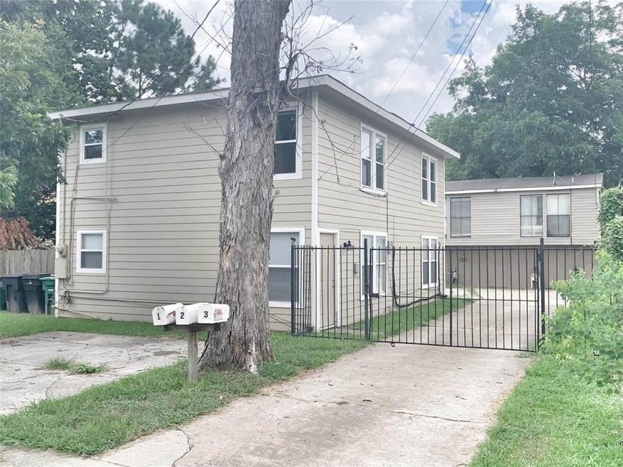 5606 Robertson St, Houston, TX 77009 - photo 1