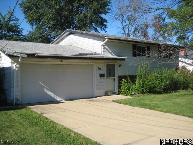 2135 E 40th St, Lorain, OH 44055 - photo 1