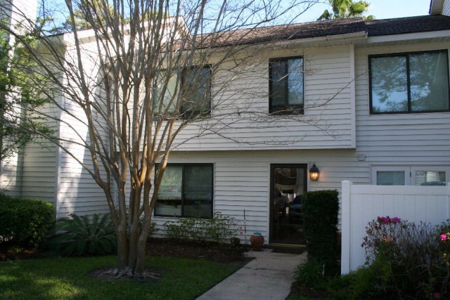 801 Mallery St unit G, St. Simons Island, GA 31522 - photo 1