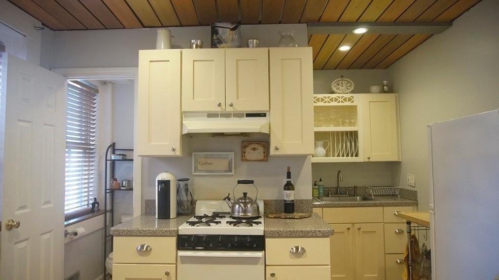 10 Henchman St unit 3M, Boston, MA 02113 - photo 1