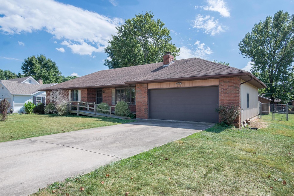 Lorene-Nixa-Home-1
