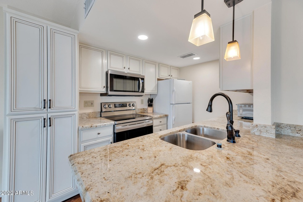 Beautiful remodeled kitchen!