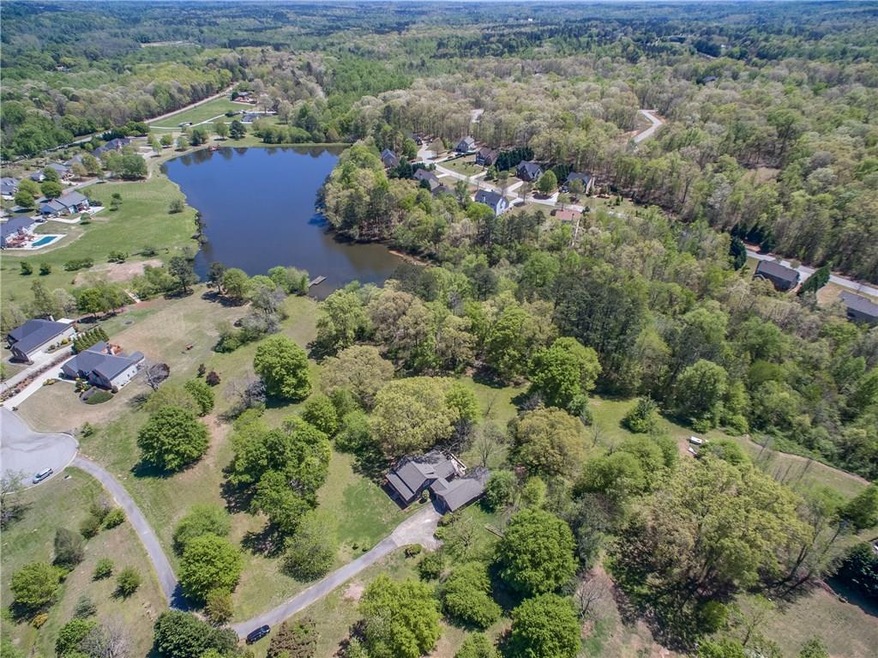 934 Cruce Lake Dr, Hoshton, Barrow County, Ga, 305