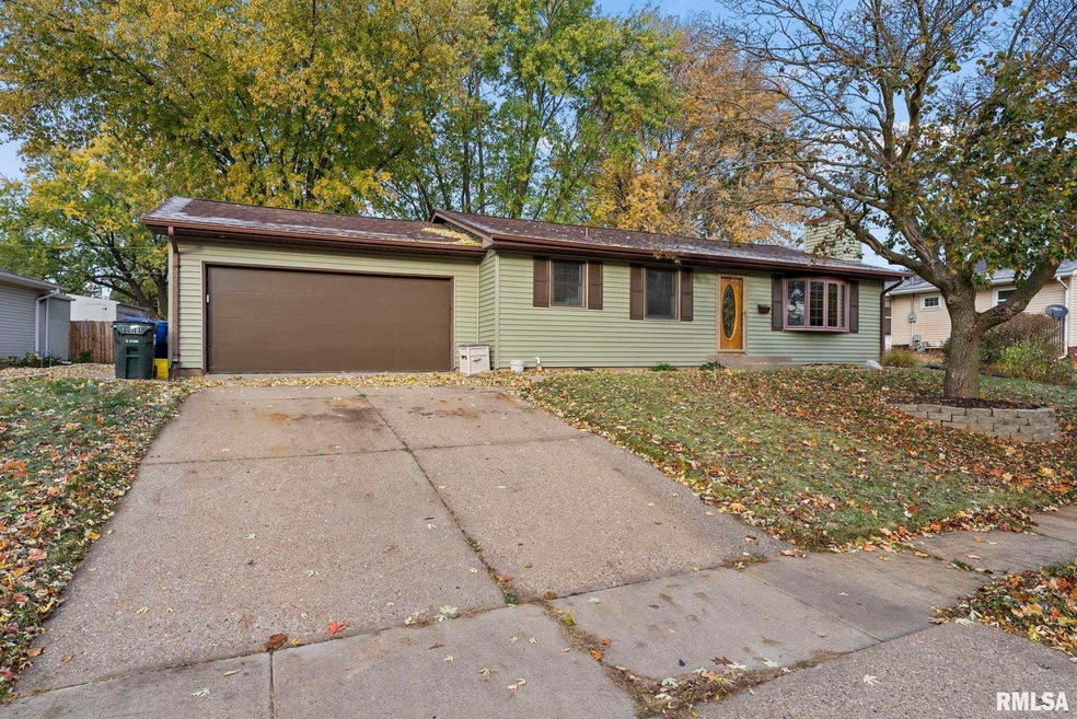 7 Rodeo Ct, Davenport, IA 52806 - photo 1