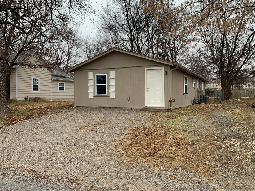 517 N Birch Ave, Broken Arrow, OK 74012 - photo 1