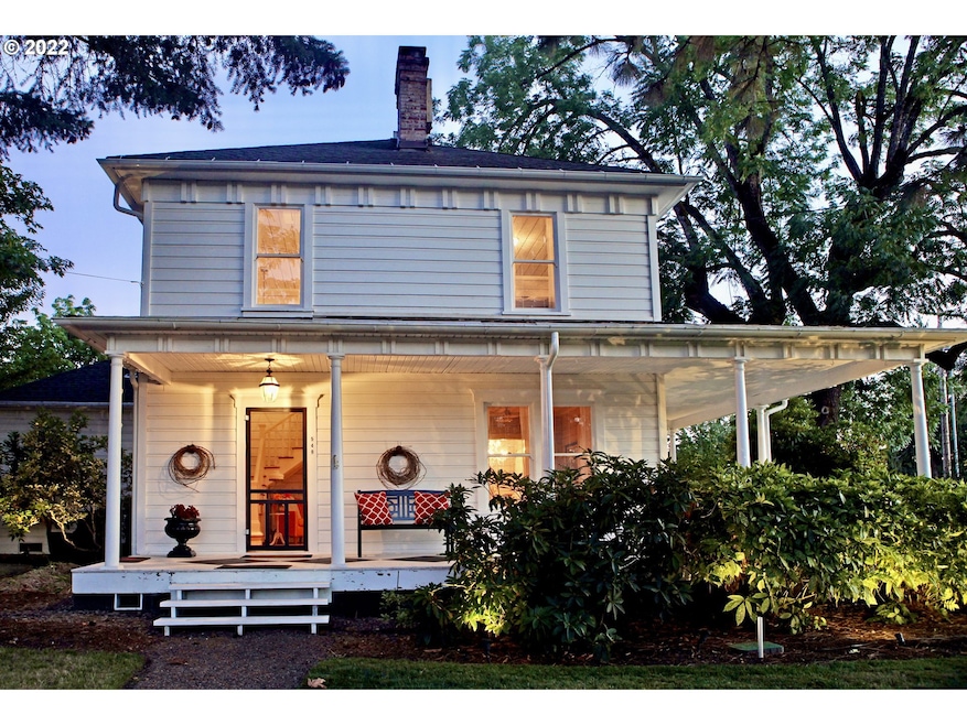 548 W Monroe St, Carlton, OR 97111 - photo 1