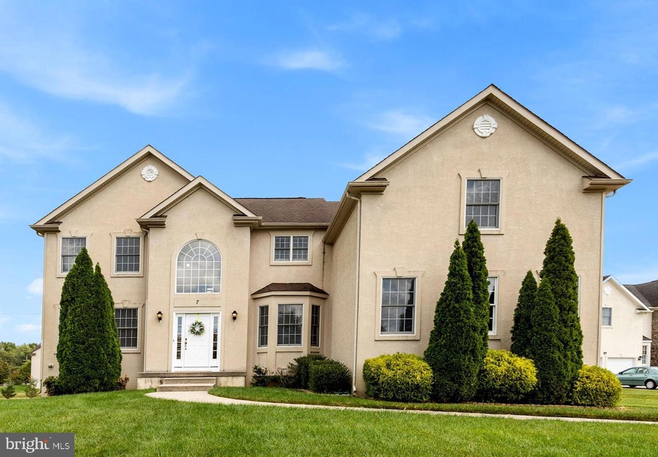 7 Clements Ct, Mount Laurel, NJ 08054 - photo 1