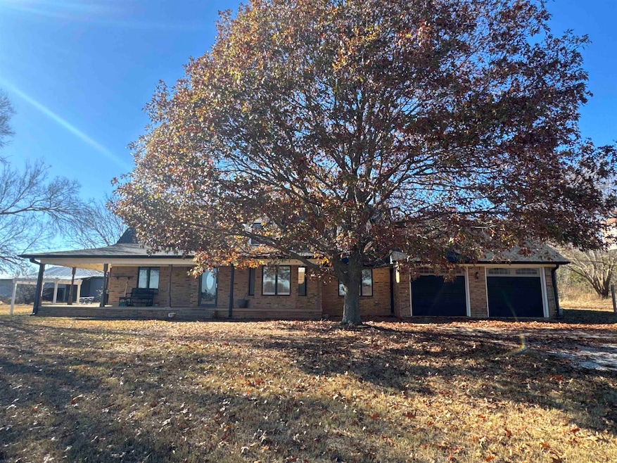 1715 S 42nd St, Duncan, OK 73533 - photo 1