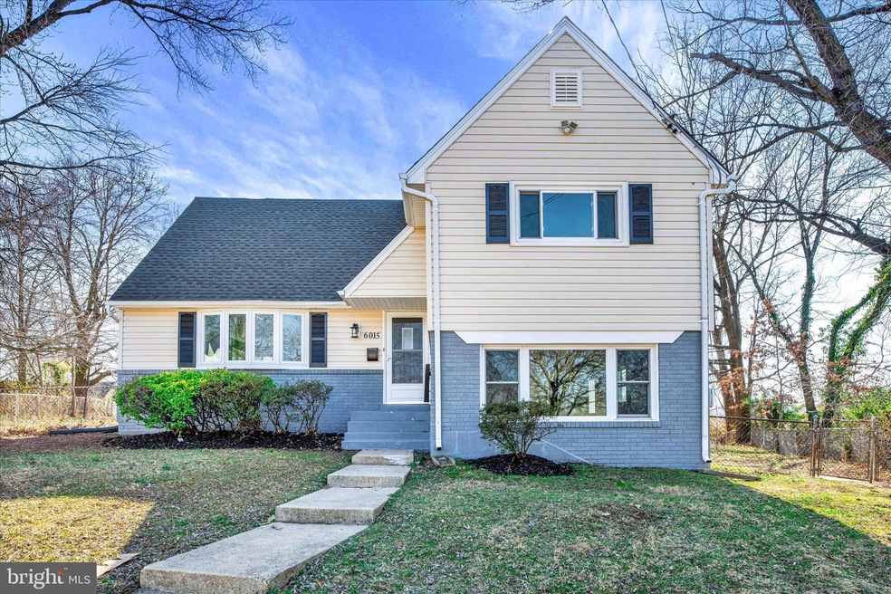 6015 Mustang Ct, Riverdale, MD 20737 - photo 1