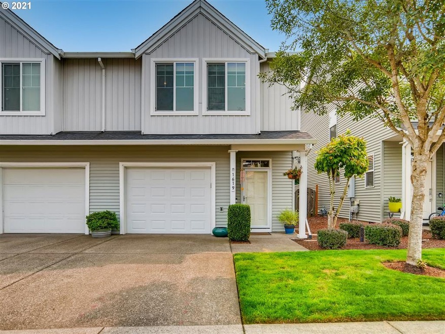 1619 NE 10th Place, Canby, OR 97013 - photo 1