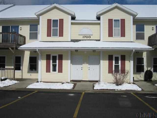 1706 Cambridge Manor Dr, Schenectady, NY 12302 - photo 1