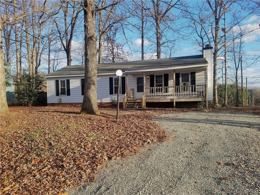 6937 Mason Run Dr, North Chesterfield, VA 23234 - photo 1