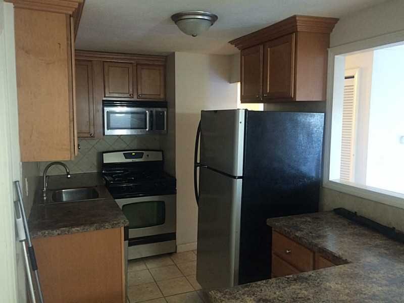 7 Wake Robin Rd unit 301, Lincoln, RI 02865 - photo 1