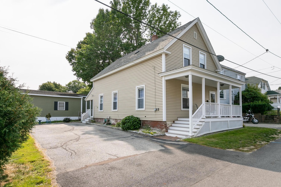 29 Moody St Lewiston ME 04240-large-001-