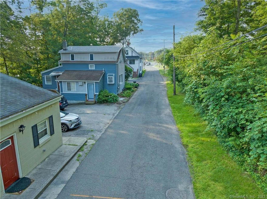 8 Taits Mill Rd, Trumbull, CT 06611 - photo 1