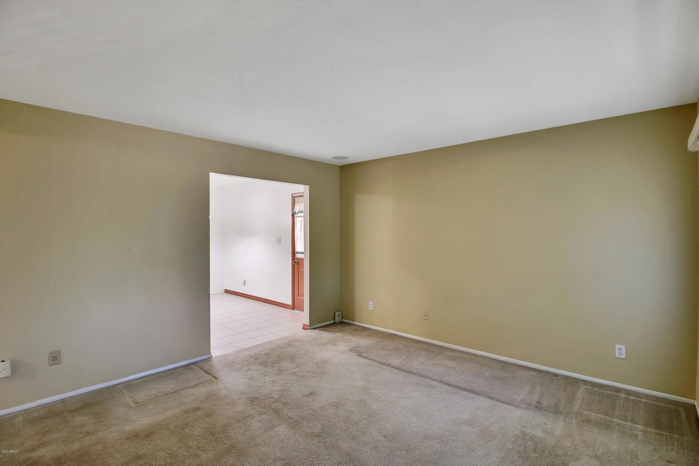 9615 N 15th Place, Phoenix, AZ 85020 - photo 1