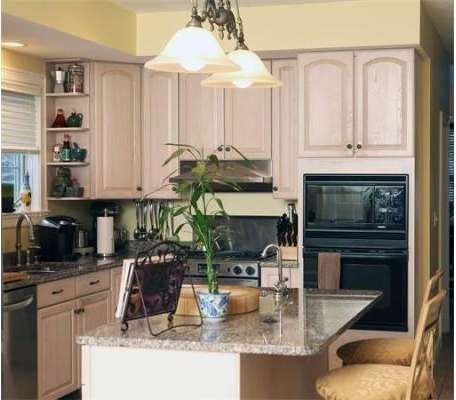 77 Albee Rd, Uxbridge, MA 01569 - photo 1