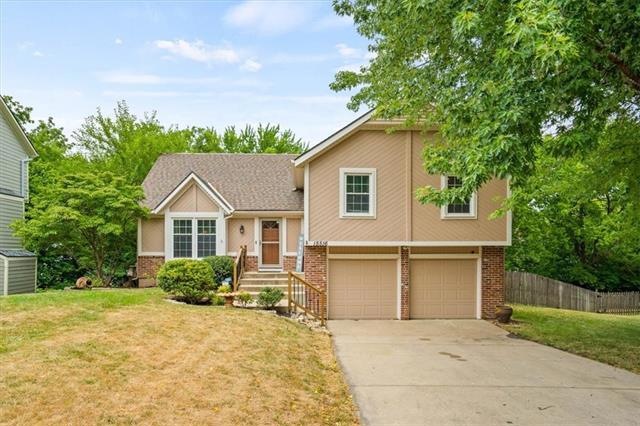 15516 W 81st St, Lenexa, KS 66219 - photo 1