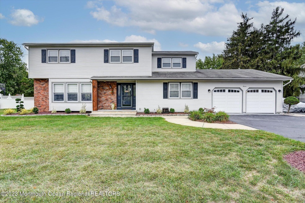 11 S Westfield Rd, Howell, NJ 07731 - photo 1