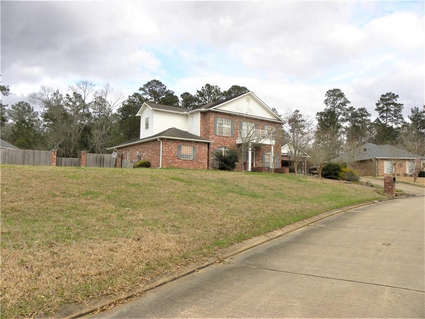 109 Lakeland Dr, Pineville, LA 71360 - photo 1